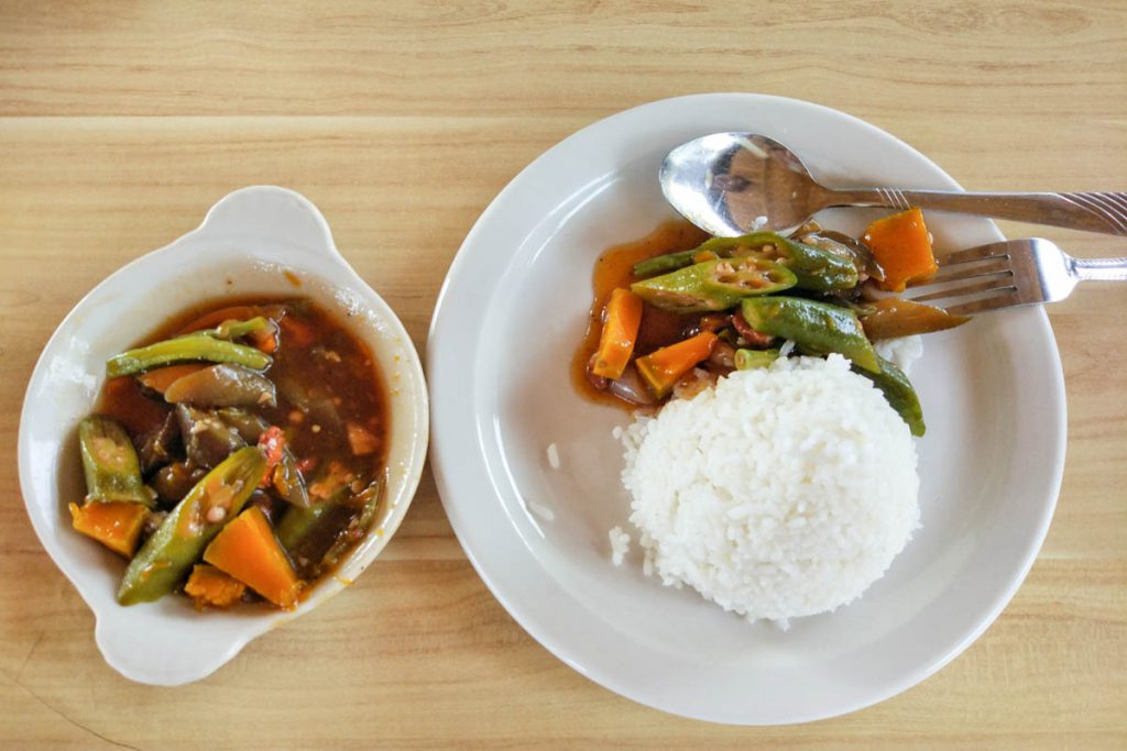 Gary losu – warzywa i ryż – 40 peso
